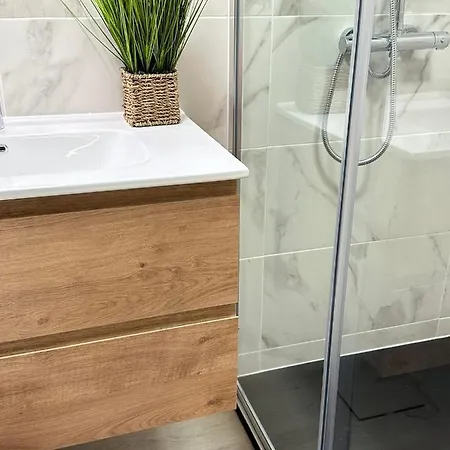 Nature E Al - Termas Saude E Beleza, Totalmente Renovado - Piscinas Municipais Em Frente - Epoca Julho A Setembro Daire *