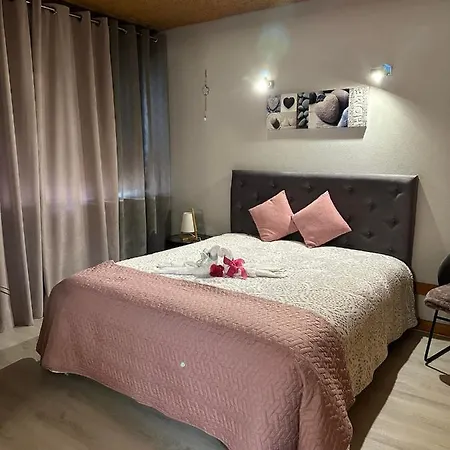 Apartment Nature E Al - Termas Saude E Beleza, Totalmente Renovado - Piscinas Municipais Em Frente - Epoca Julho A Setembro